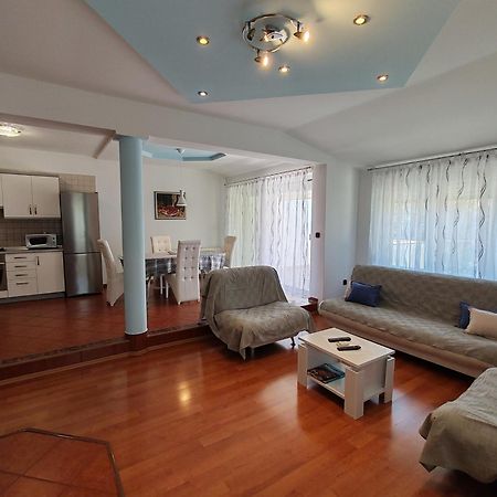 Apartments Kricin 14 Baška Eksteriør bilde